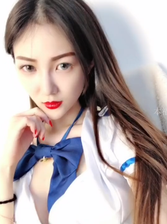 【自打包】颜值不错的主播仙儿baby直播+私信小合集(6V,1.04G)
