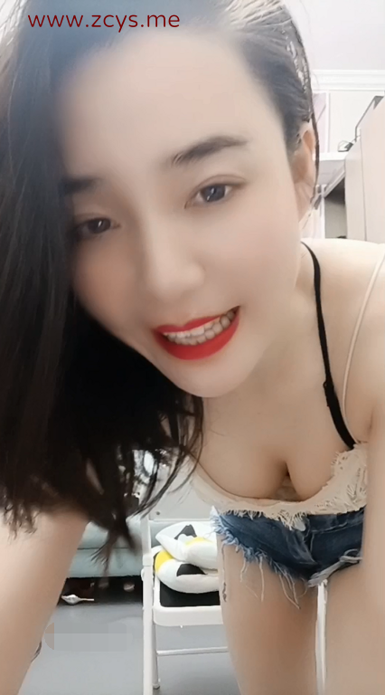 【自打包】自购-足控精品-易直播浪姐美足骚舞自慰啪啪私信福利第2弹(7V,1.85G)