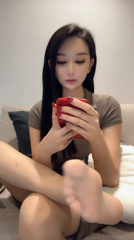 【自打包】源码自录-足控-易直播 美替 3(1V,805M)
