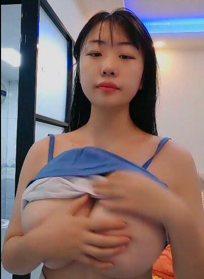 【00后超级胸】!1V 1.64G