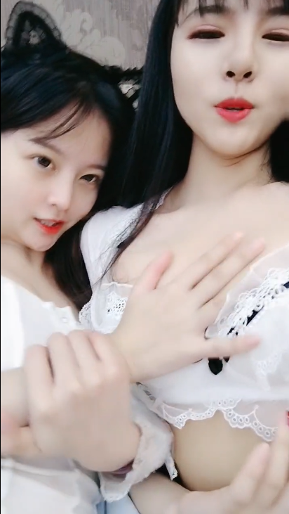 女神颜值姐妹花【无敌兔兔】!1V 369MB