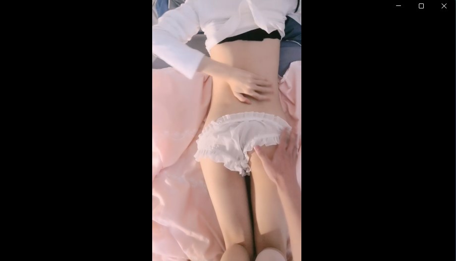 两根小辫子学生妹!苗条身材纤细美腿!【1V 516MB】