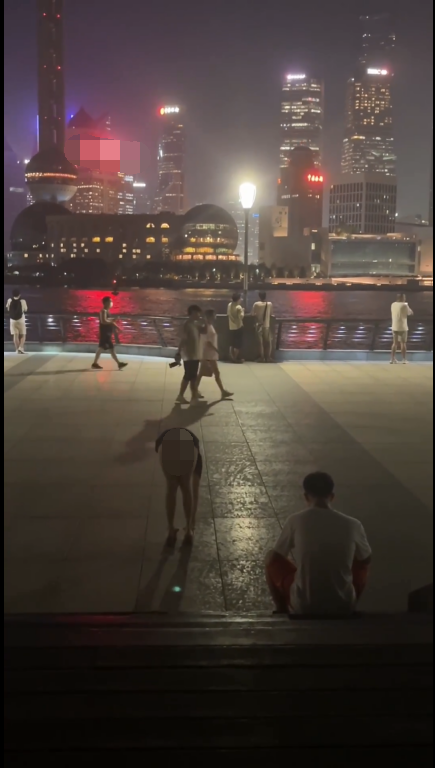 【自打包】推特露出天花板-luna000yu-各种人前露出 3（21V,650M）