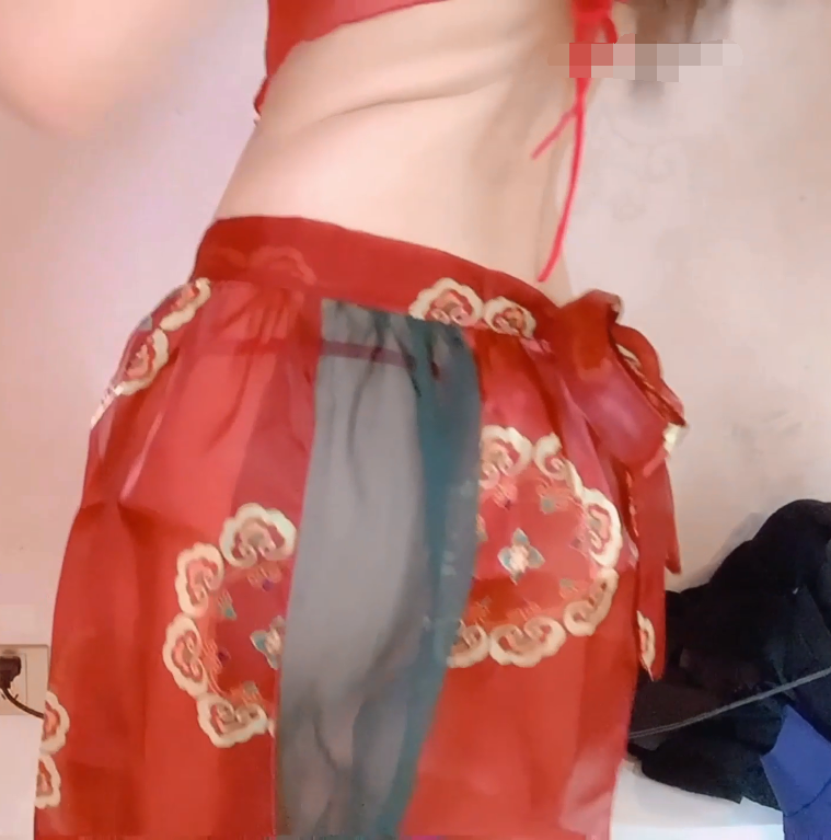 福利姬-耀灵-凤女(1V,745M)