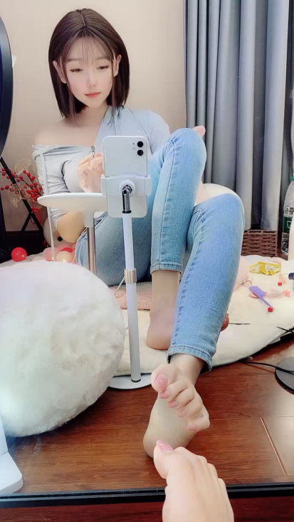 源码自录-足控-易直播 云婉音 3（1V,315M）