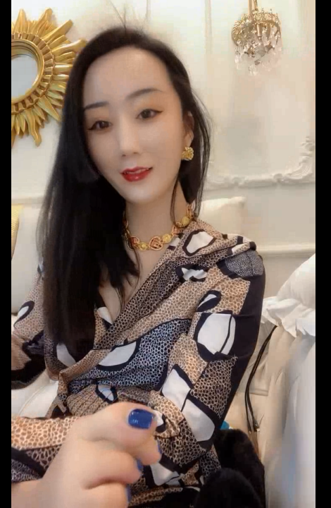 源码自录-足控-易直播 chanel(miumiu) 4(1V,426M)
