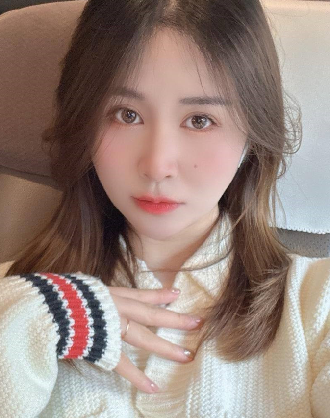 2024年,高价良家流出【beauty】极品反差女友,爱旅游爱分享,日常生活照及性爱视频