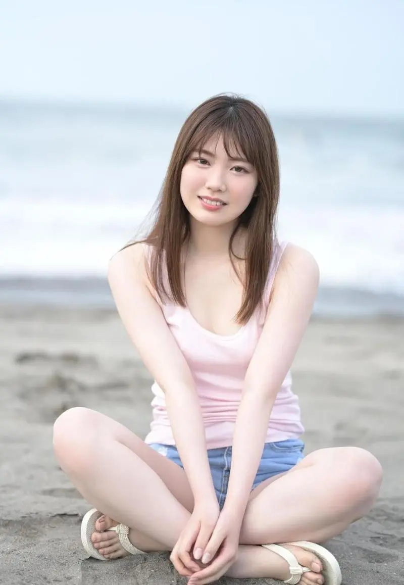 石川澪、白坂有以、坂道三合一写真集(1100p/280mb)