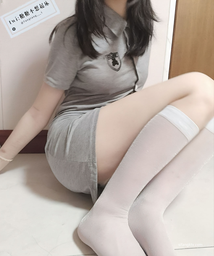 糖糖不想起床 - 灰色连衣裙 【43P2V1.22G】