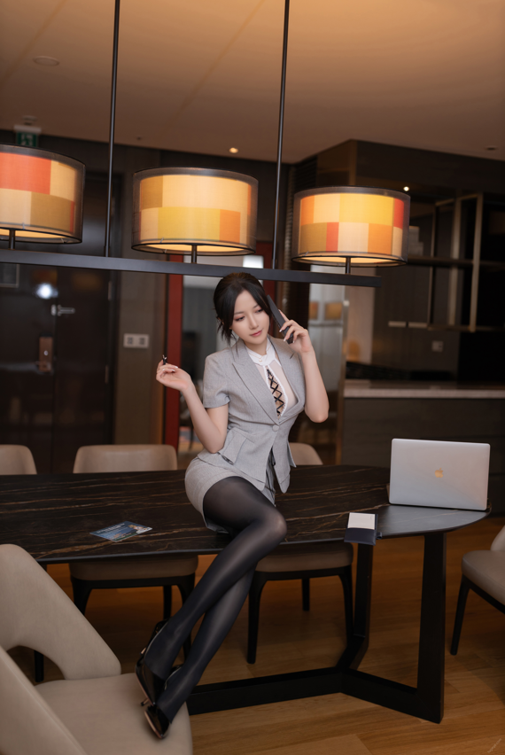 鱼子酱Fish(私拍)- NO.188 《他的监控电话》【122P1.44G】