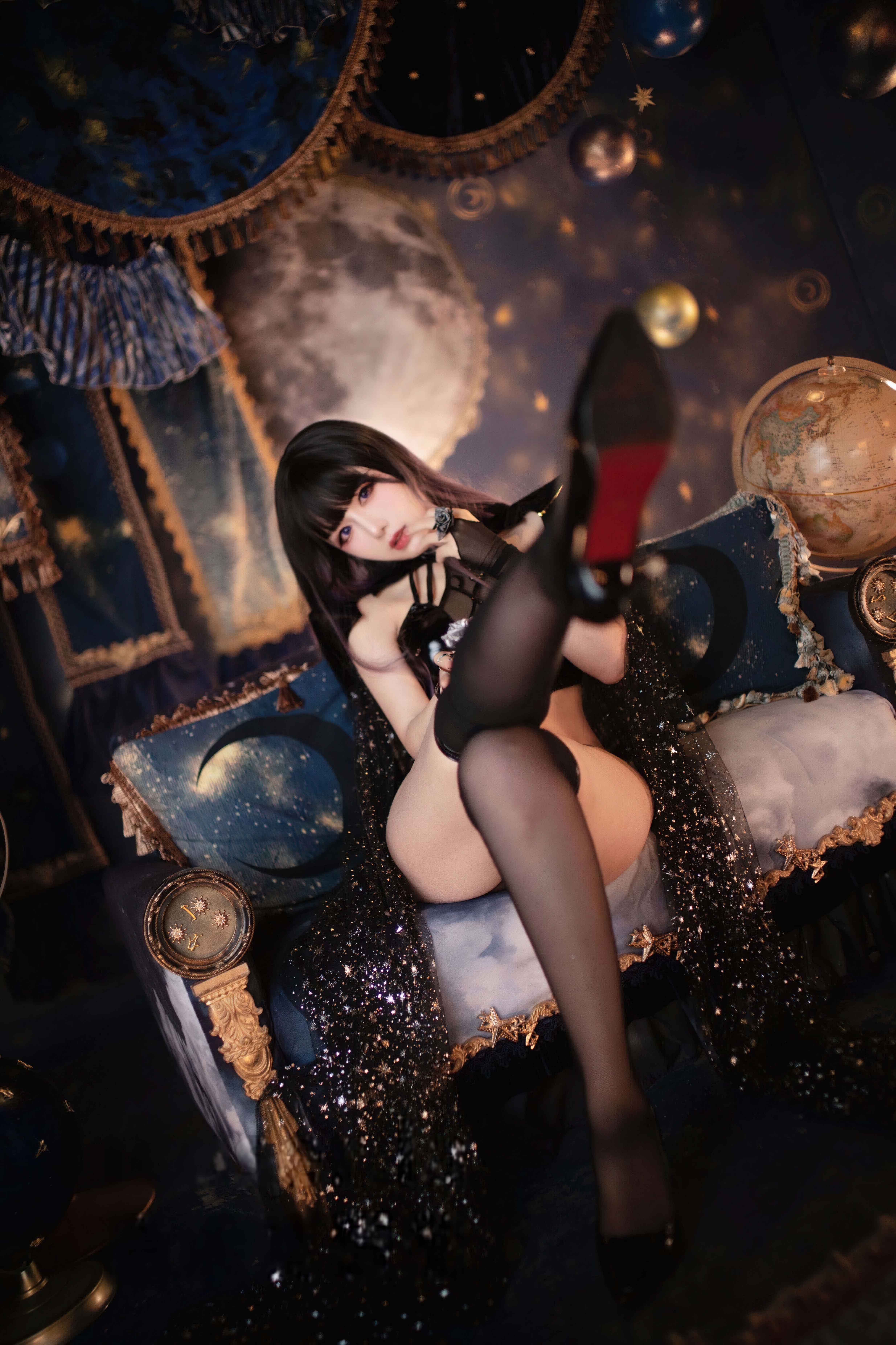 【新】Shika小鹿鹿 – 万圣节魅魔 [13P][183MB百度云]