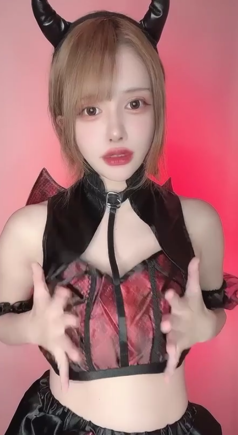 Fantia【こおりの絶対零度CRYBABY0430】自慰小视频合集 【2G】