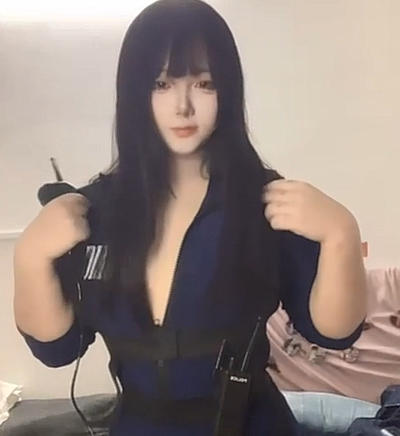 快手童颜巨乳小莫宝阿黑颜制服揉奶自慰私拍定制
