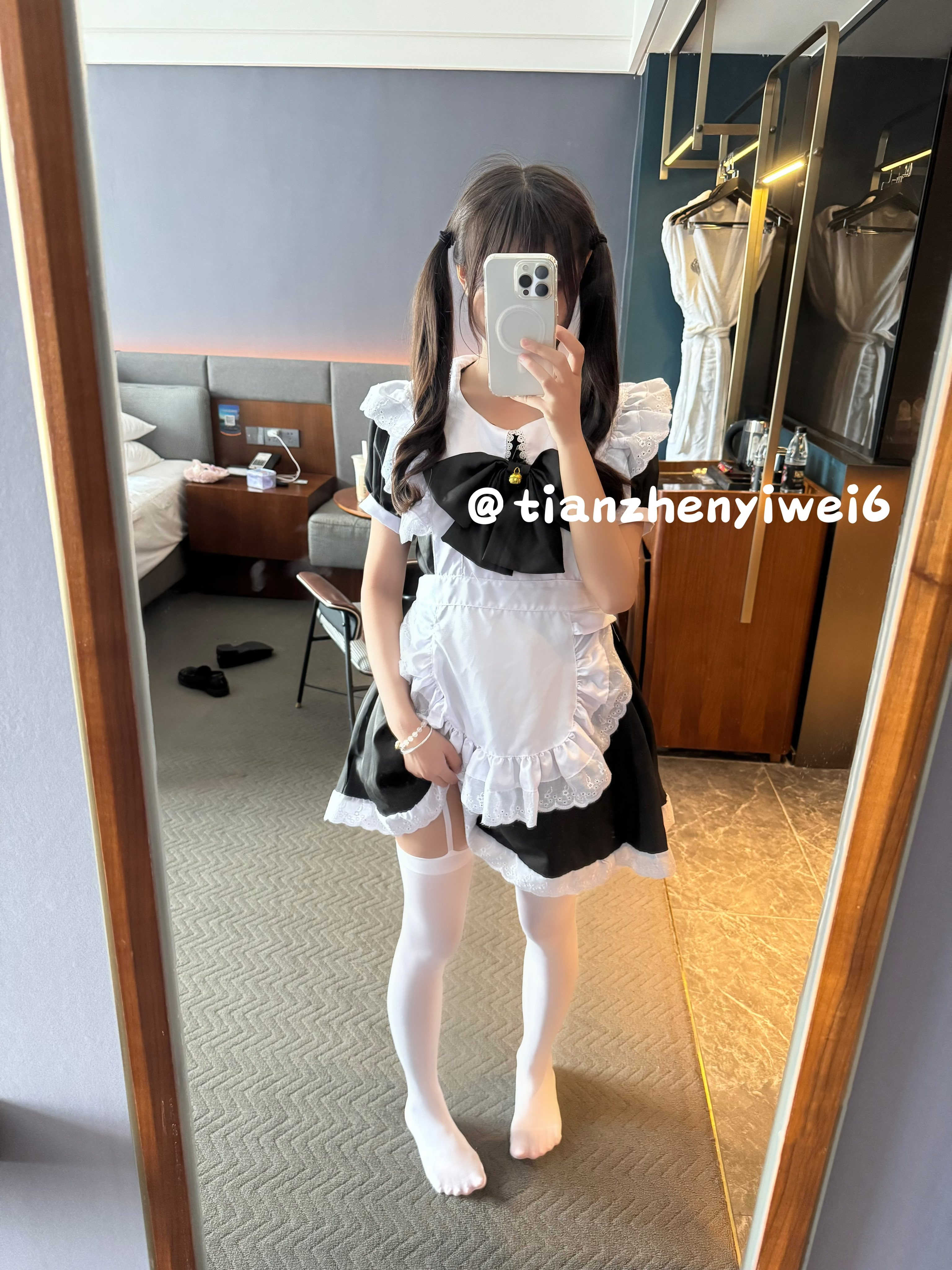 【新】萌混过关@Tianzhenyiwei6 [520门]28分钟 双马尾萝莉自慰订阅【9P+4V】【1.75G百度云】