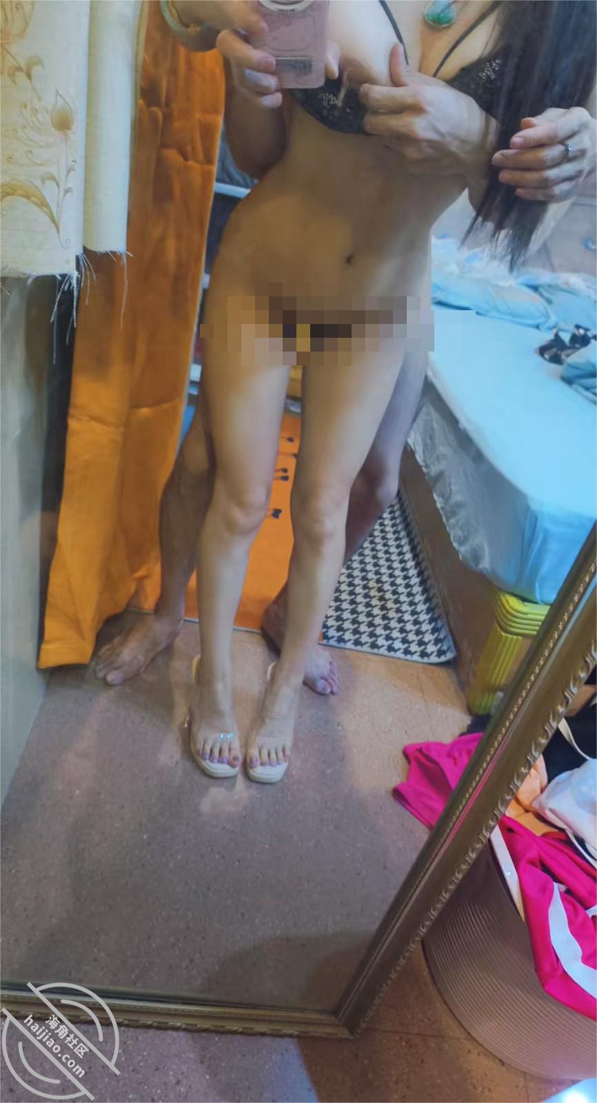 海角乱伦大神【亲姐的诱惑】7月底最新作品!今晚把她强行推倒无套插内射,嘴里骂骂咧咧说不要,身体很诚实[245M