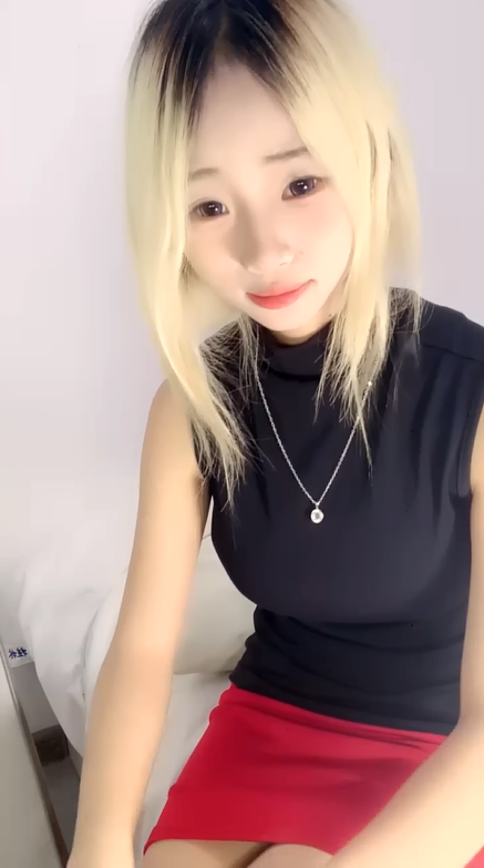 2134 【贝贝呐】童颜巨乳 神仙颜值 巨乳蜜臀小穴紧致粉嫩粉穴 贴屏道具自慰