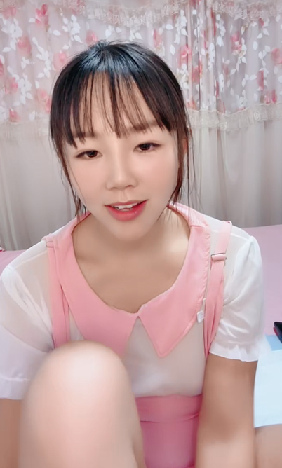 3113 良家G乳御姐【桃子恶霸】超级蜜桃大美臀 长腿丝袜