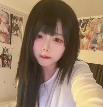 抖音【幸酱】最新定制视频,草莓内衣自慰