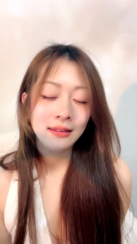 顶级女神【小姨子】,极品御姐,性张力拉满,美乳粉穴,跳蛋玩出喷水