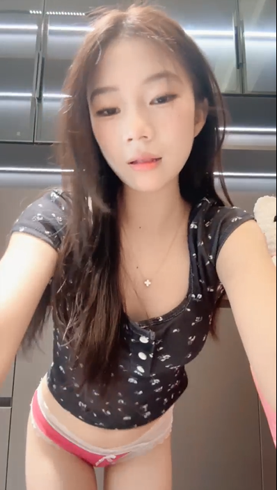 热舞女神【黎巴啦呀】反差新人学生妹