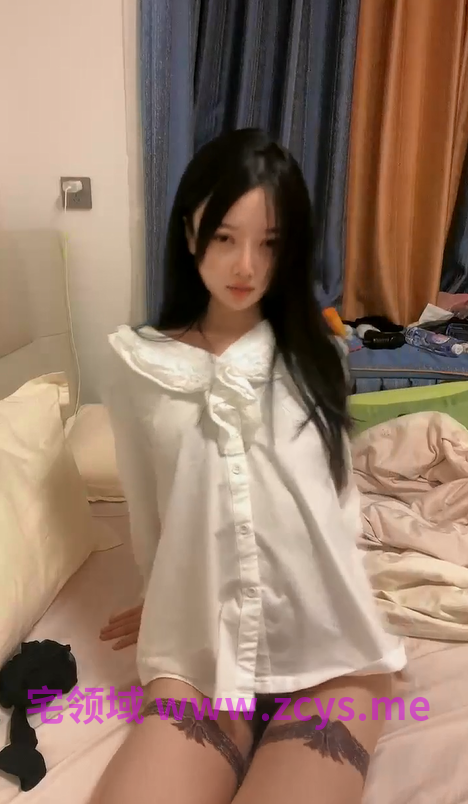 小蝴蝶会飞 妖娆女神大长腿【3.37g】