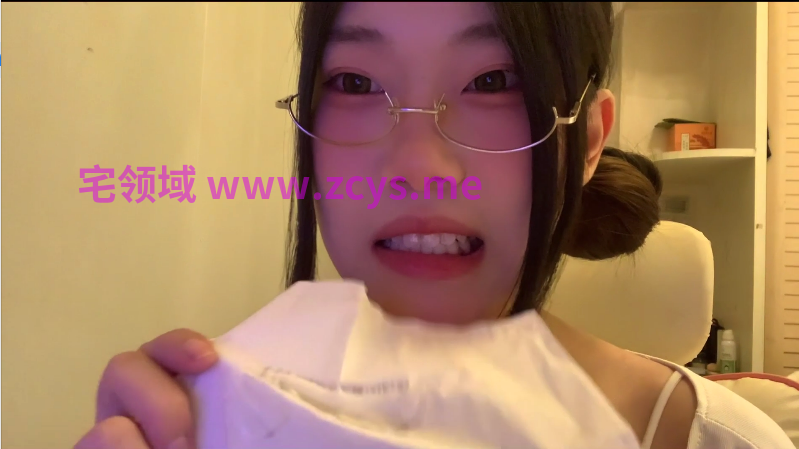 NO.3081 辰辰ichen 老师剧情舔屏 1V 384M
