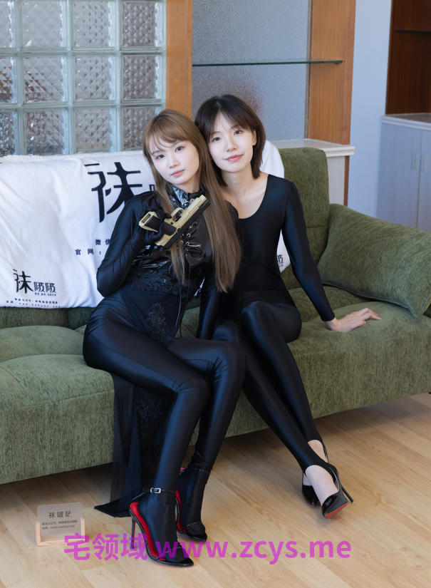 [BoBoSocks袜啵啵] NO.737 小甜豆&amp;甜甜圈 黑色连体衣 【186P1V7.4G】
