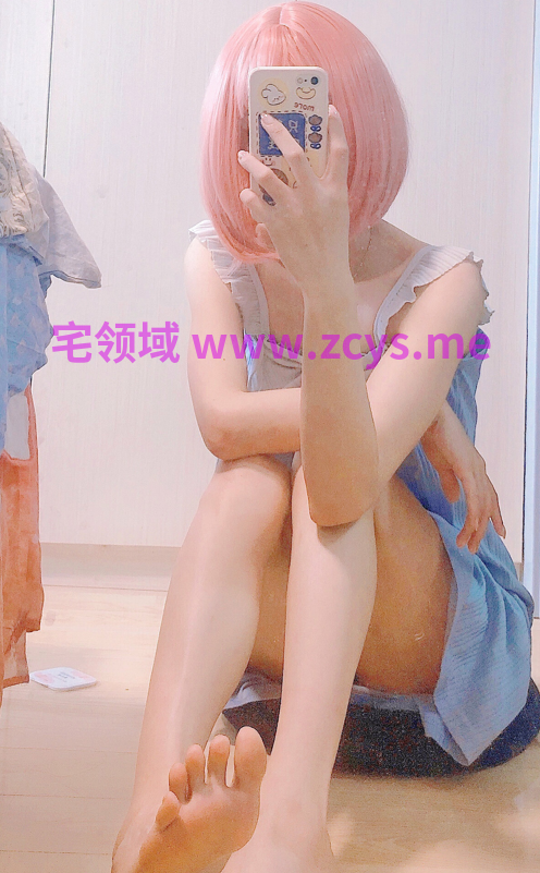玉足萝莉【胡亥亥】onlyfans收费图集+舔脚踩踏调教 【906P2V1.25G】