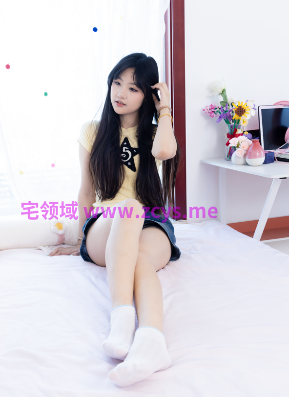 物恋传媒 NO.2749 云朵 长靴白棉袜 【155P1V3.27G】