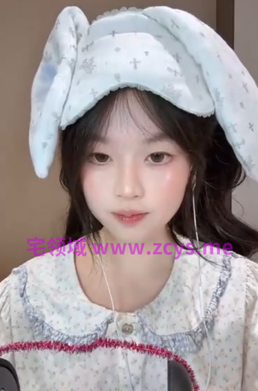 椰椰拿铁_挑战做全职主播day1_20260826_1V729M百度盘