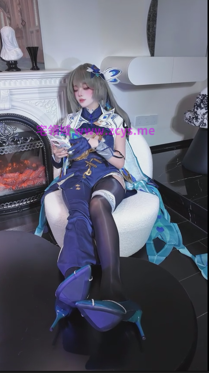 【新-足控】月野兔-崩坏叁cos ， 薇塔の足交恶作剧，舰长被坏女人狠狠玩弄【1V】【504MBpikpak云盘】