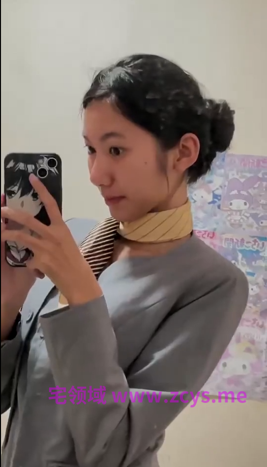 空姐女友上战袍，操起来YYDS，操爽了伸出小舌头舔手指，沉浸式观赏24v757mm